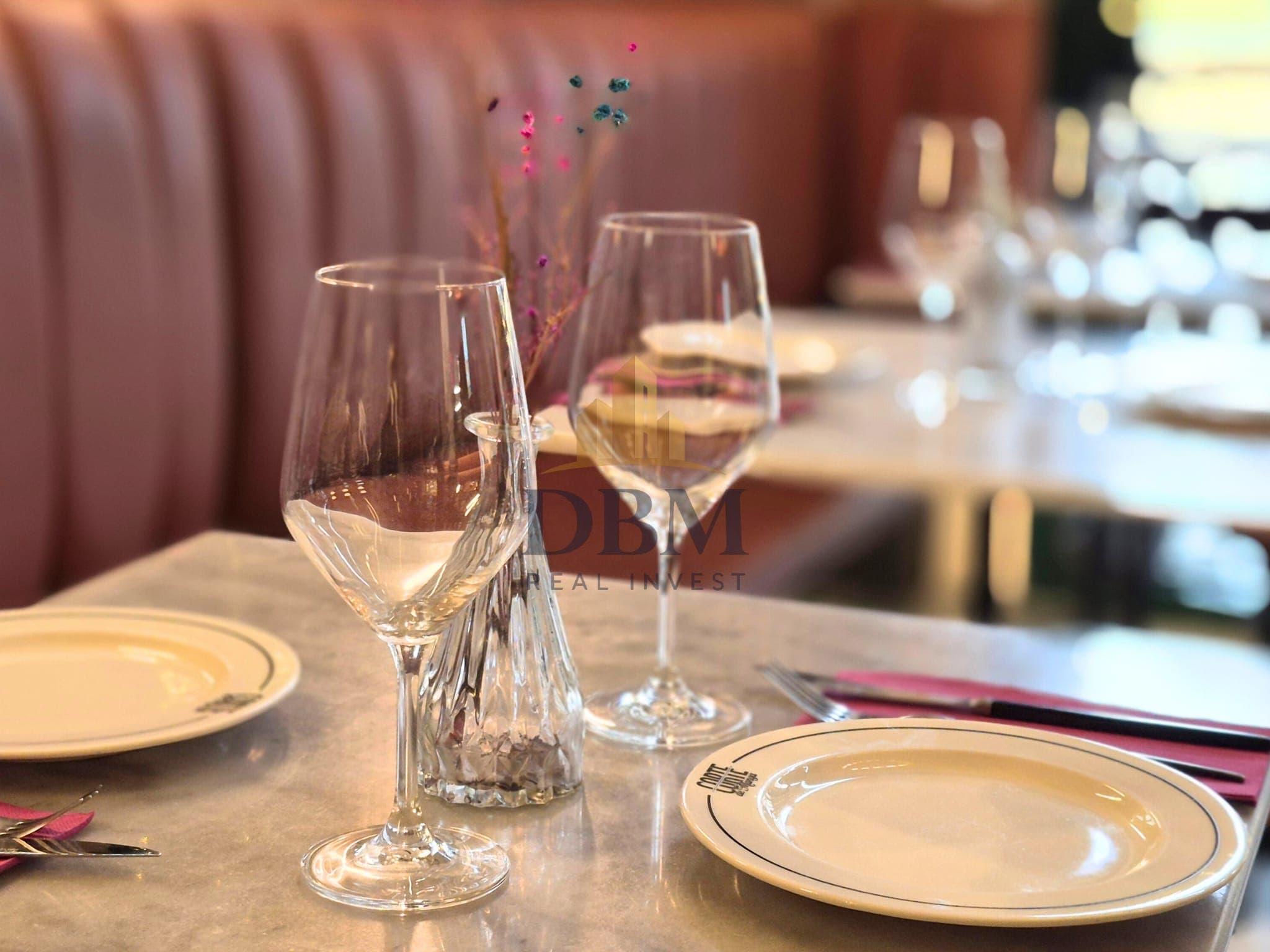 Traspaso Bar Restaurante con 7 Mesas de Terraza en calle Marina, Barcelona