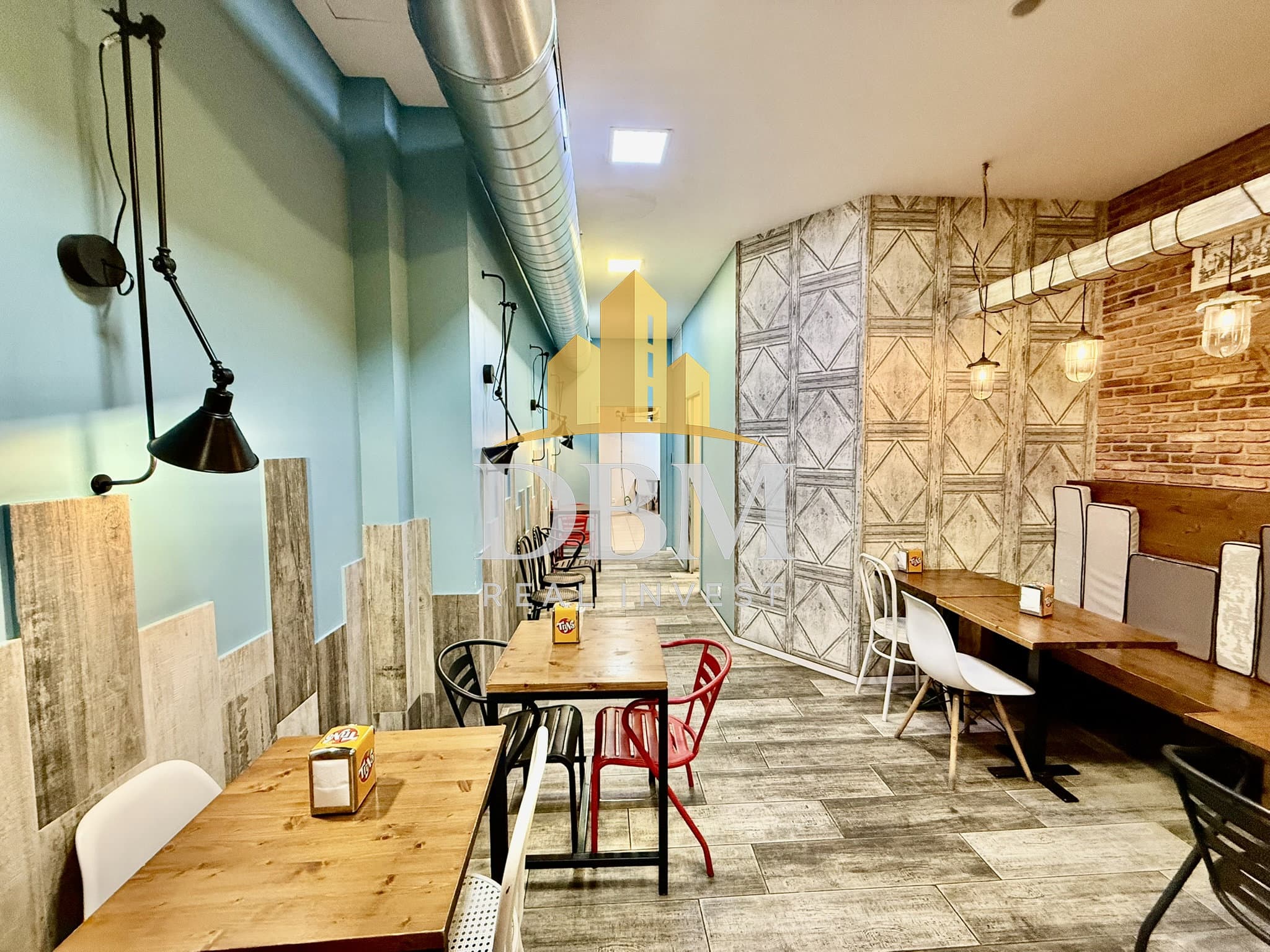 Panadería, pastelería en traspaso en Sant Antoni, Barcelona