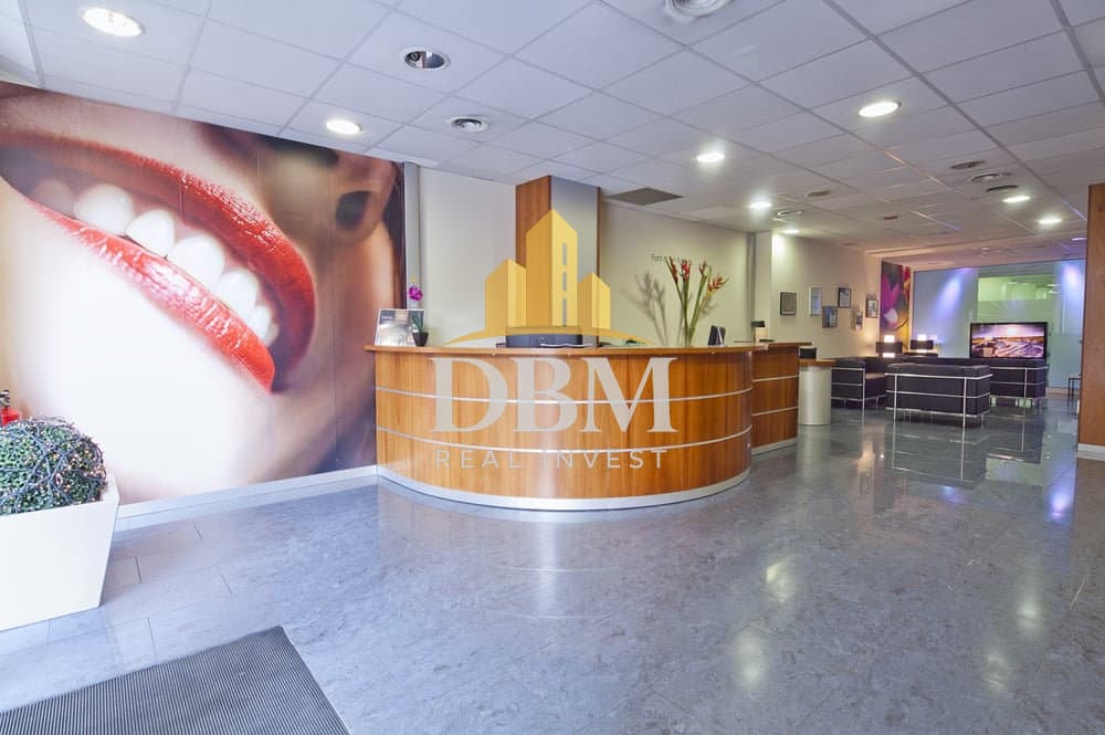 Clínica Dental en Venta , 416 m² Totalmente Equipada,Barcelona